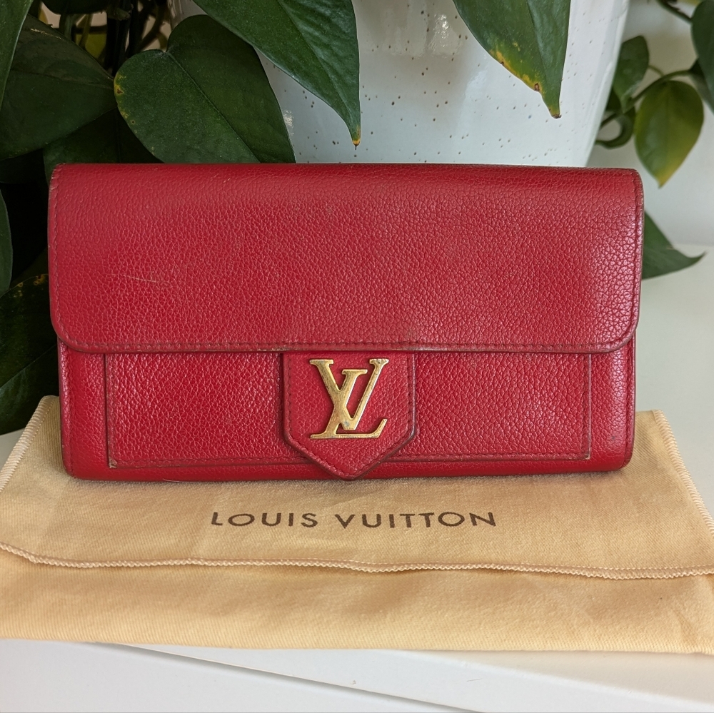 Louis Vuitton Lockme Red Leather Wallet - Picture 2 of 16